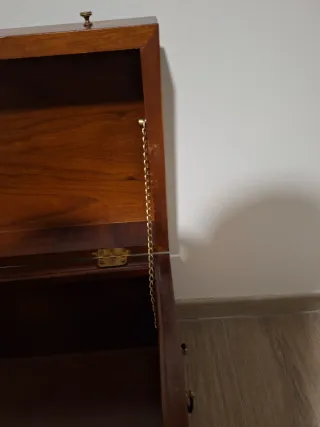 Baúl de madera antiguo