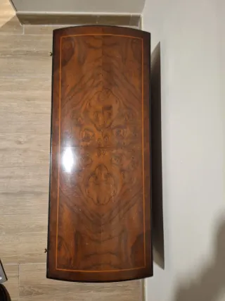 Baúl de madera antiguo