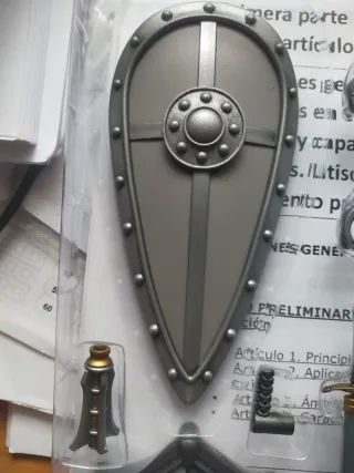 Mythic Legions Pack de Armas Caballeros Eathyron