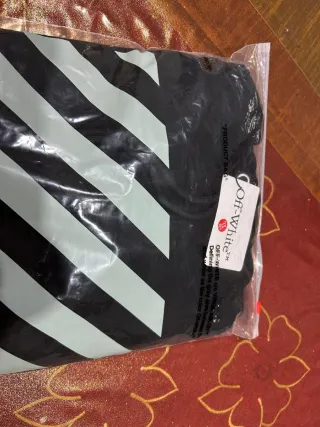 Felpa Off-White con cappuccio XL Nuova