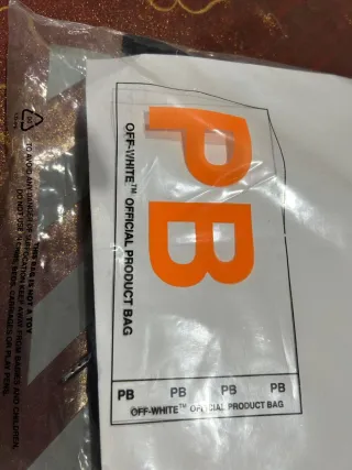 Felpa Off-White con cappuccio XL Nuova