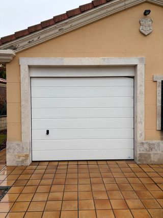 Puerta de garaje Hormann 275 ancho x 250 alta