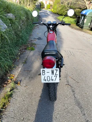 Kawasaki KE 125 Enduro moto clasica 1977
