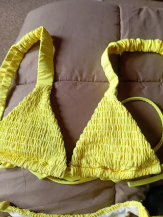 Bikini amarillo talla  XS