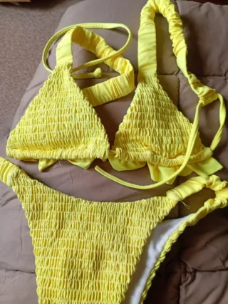 Bikini amarillo talla  XS