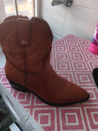 Botines camperos marrones nuevos