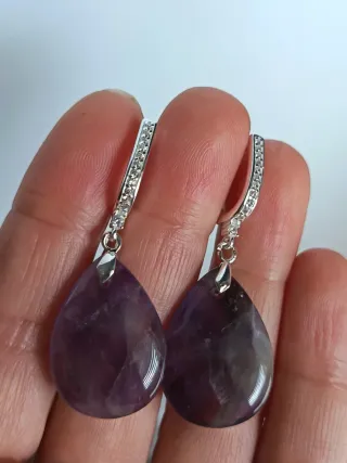 Orecchini pendenti in ametista e argento 925
