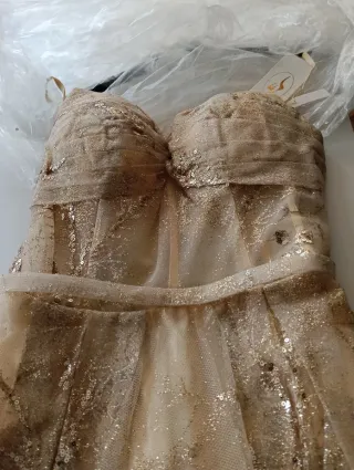 Abito da cerimonia oro con paillettes