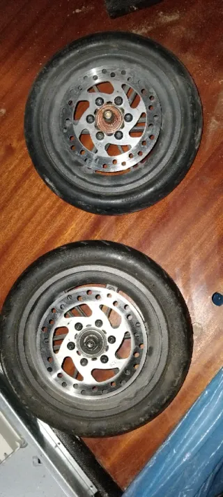 Rueda Patinete Eléctrico con Disco Freno