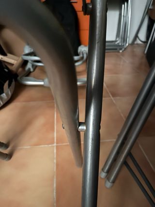 4 Sillas y 1 Mesa Plegables