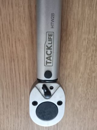 Llave dinamométrica TACKLIFE HTW2B