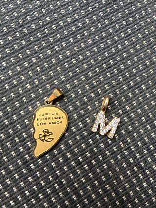 Colgante Letra M y Corazón Juntos