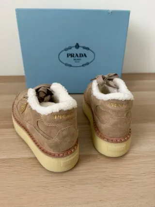 Zapatillas Prada Beige/Marrón Talla 36