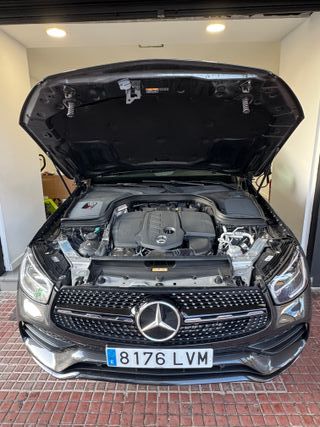 Mercedes-Benz GLC 300 SUV 4 MATIC GRIS OSCURO 2021