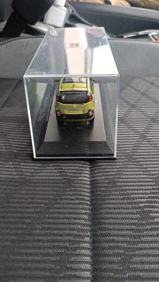Citroen C3 Picasso 1:43