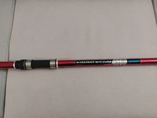 Caña de pescar telescópica roja