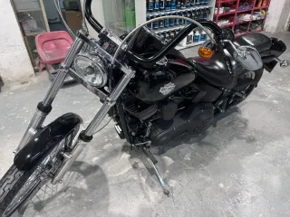 Harley Davidson Custom Negra