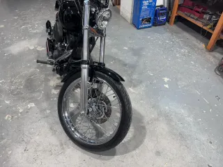 Harley Davidson Custom Negra