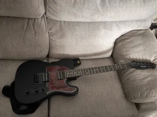 Harley Benton TE-20HH SBK + funda + 12 púas