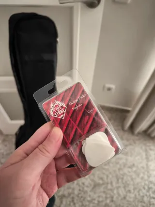 Harley Benton TE-20HH SBK + funda + 12 púas