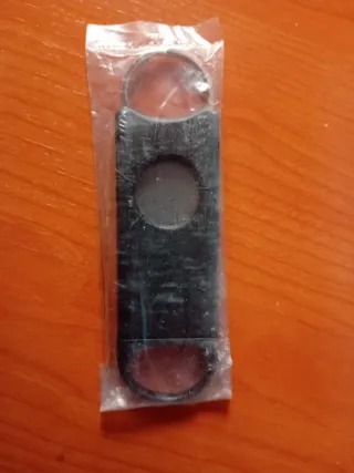 Llavero Cortapuros Negro