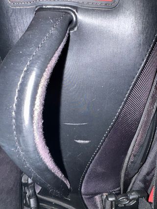 Bolsa de golf Titleist negra y roja