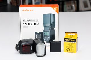 Flash Godox V860IIC per Canon