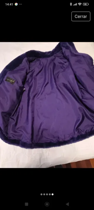 Abrigo de pelo morado para mujer