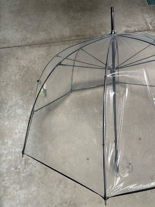 Paraguas Cacharel Transparente Ribete Negro.