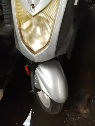 Kymco Agility 125 (2008)