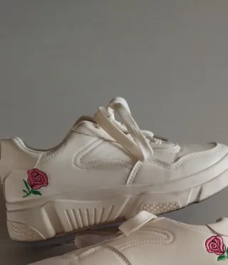 Sneakers donna bianche