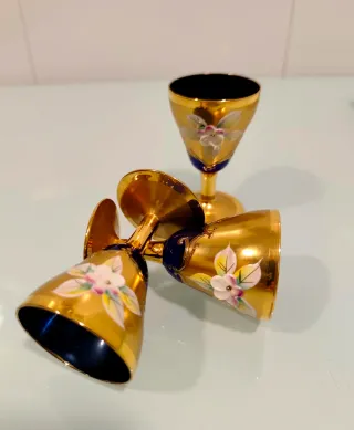 3 Copitas cristal Murano Azul Cobalto y Dorado,