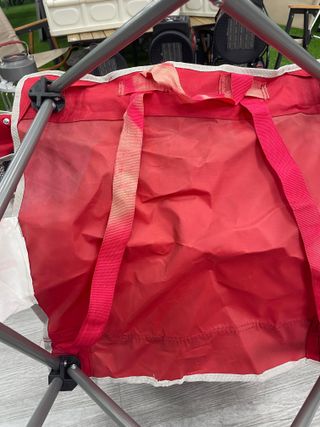 Silla de camping plegable roja