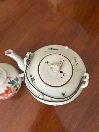 Teiere cinesi in porcellana  Famille Rose