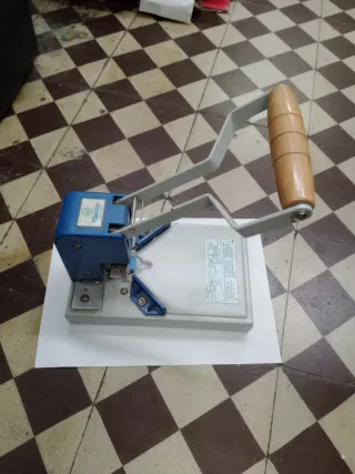 Redondeadora de esquinas Warrior