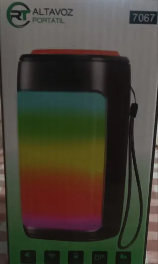 Altavoz Portátil RT 7067 Multicolor