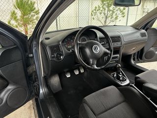 Volkswagen Golf 2003