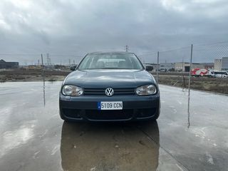 Volkswagen Golf 2003