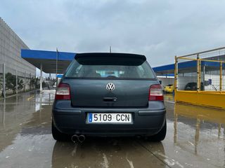 Volkswagen Golf 2003