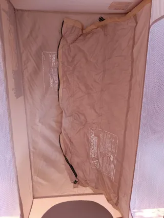 Cuna de viaje con accesorios