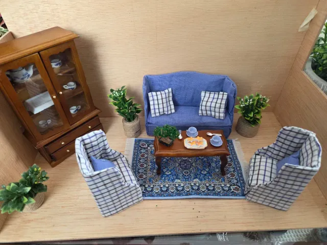 Muebles Casa Muñecas: Sofá, Sillones, Vitrina