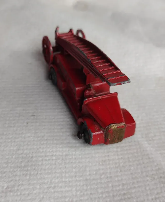 Matchbox Lesney 9A Dennis Fire Escape