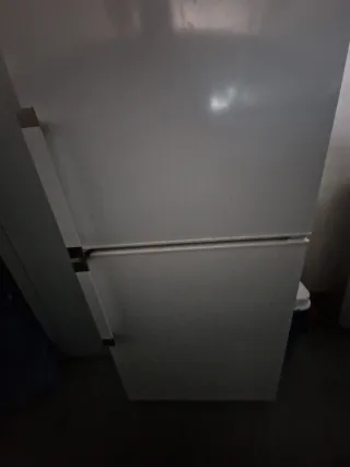 Frigorífico Fagor con pantalla digital