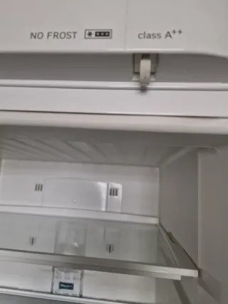 Frigorífico Fagor con pantalla digital