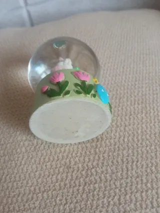 Bola de nieve Pascua Conejo y Pollito