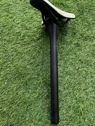 Gemini Alsak 27,2. Tija ultraligera carbono.