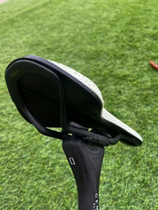 Gemini Alsak 27,2. Tija ultraligera carbono.