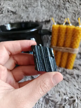 Lote caldero bruja + velas miel + turmalina natura