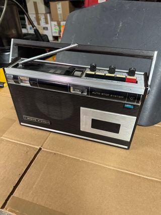 Radio retro Sanyo AM-FM Cassette MR-4112F Vintage