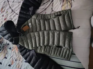 Chaqueta The North Face Negra y Verde